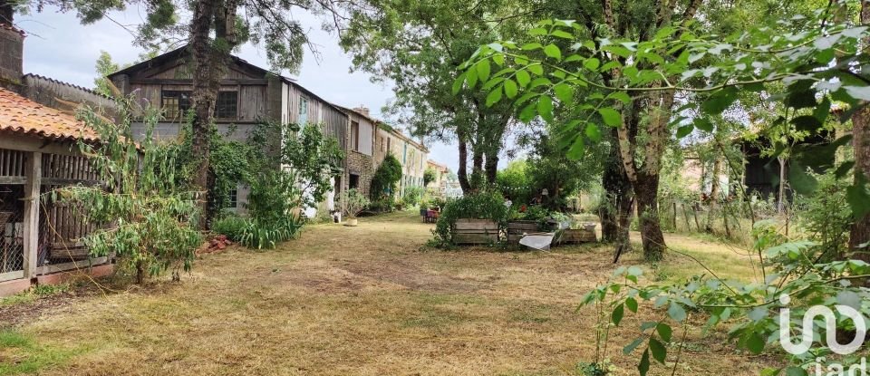 Vente Maison 130m² 5 Pièces à Saint-Hilaire-la-Palud (79210) - Iad France