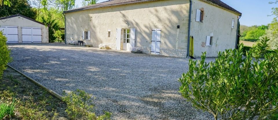 House 10 rooms of 310 m² in Sainte-Gemme (33580)