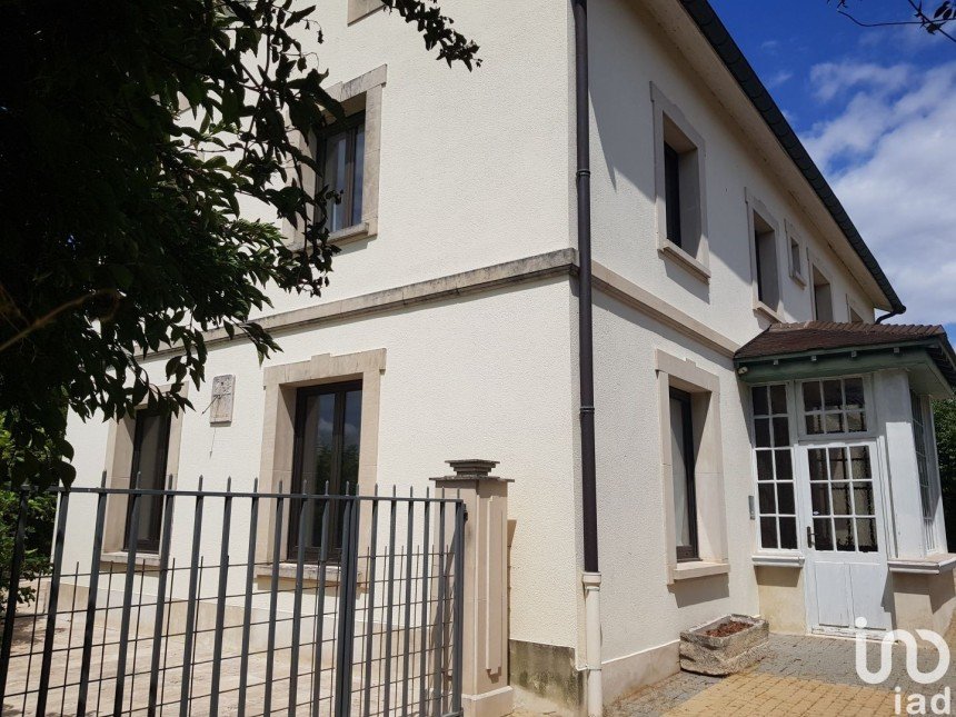 Maison 7 pièces de 175 m² à La Chaussée-sur-Marne (51240)