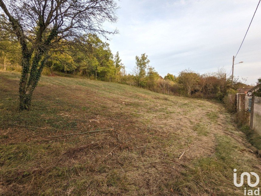 Land of 1,185 m² in Andryes (89480)