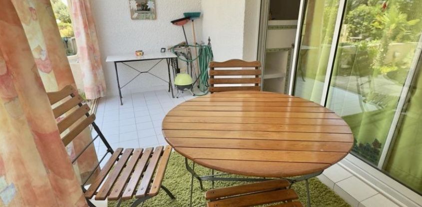 Apartment 3 rooms of 25 m² in Gruissan (11430)