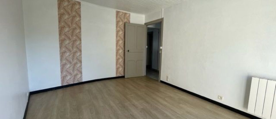 House 4 rooms of 77 m² in Landévant (56690)