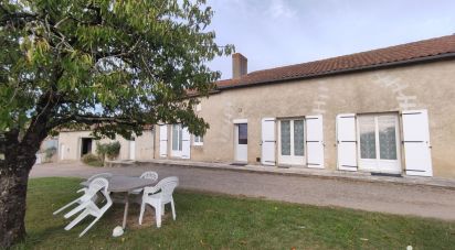 House 5 rooms of 117 m² in Queaux (86150)