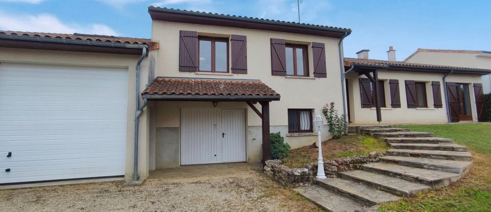 House 6 rooms of 101 m² in Nouaillé-Maupertuis (86340)