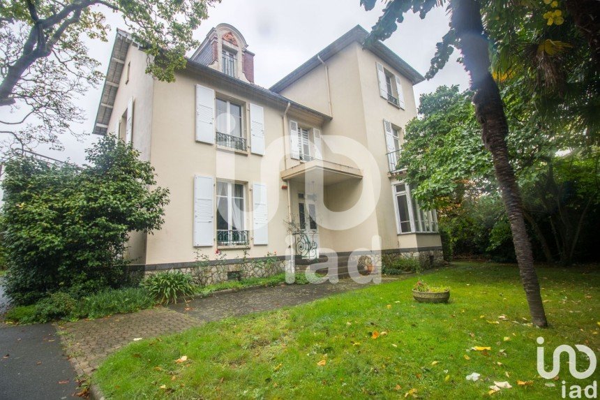 Maison de ville 11 pièces de 264 m² à Rennes (35000)