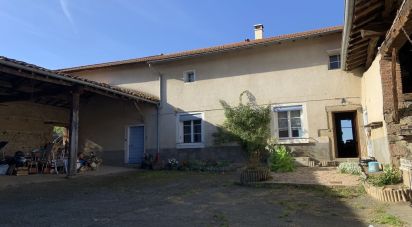 Maison 8 pièces de 158 m² à Pomeys (69590)