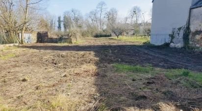 Terrain de 896 m² à - (49520)