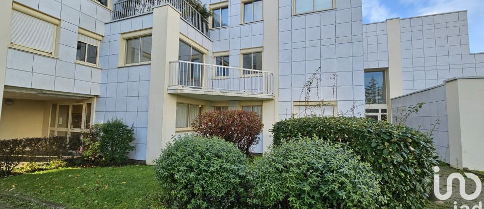 Vente Appartement 79m² 4 Pièces à La Roche-sur-Yon (85000) - Iad France