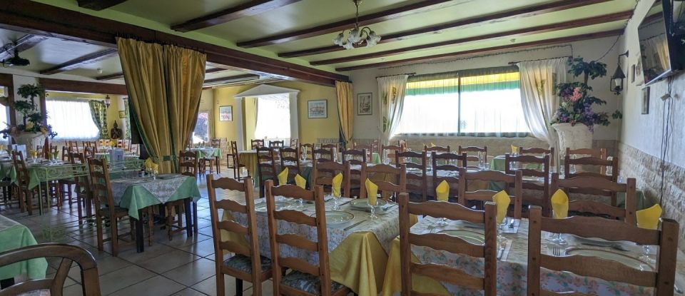 Restaurant of 350 m² in Saint-Fiel (23000)