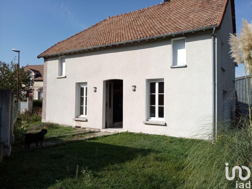 Maison 6 pièces de 171 m² à Les Grandes-Chapelles (10170)