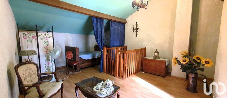 Village house 4 rooms of 84 m² in Thézan-des-Corbières (11200)