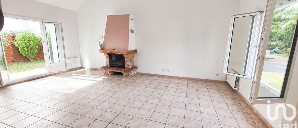 House 5 rooms of 114 m² in Cergy (95800)