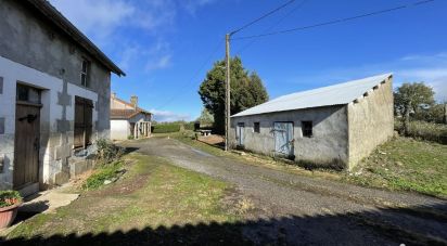 House 6 rooms of 104 m² in Lathus-Saint-Rémy (86390)