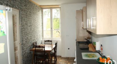 House 7 rooms of 176 m² in Bonnétable (72110)