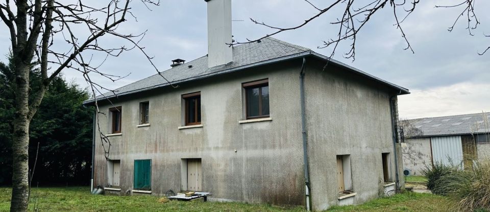 Maison 8 pièces de 140 m² à Alrance (12430)