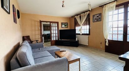 Maison 8 pièces de 174 m² à Alrance (12430)