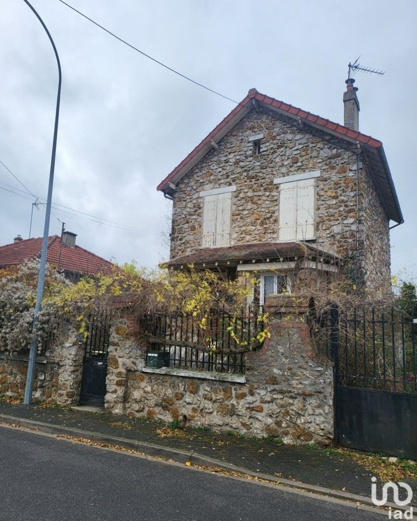 House 4 rooms of 84 m² in Savigny-sur-Orge (91600)