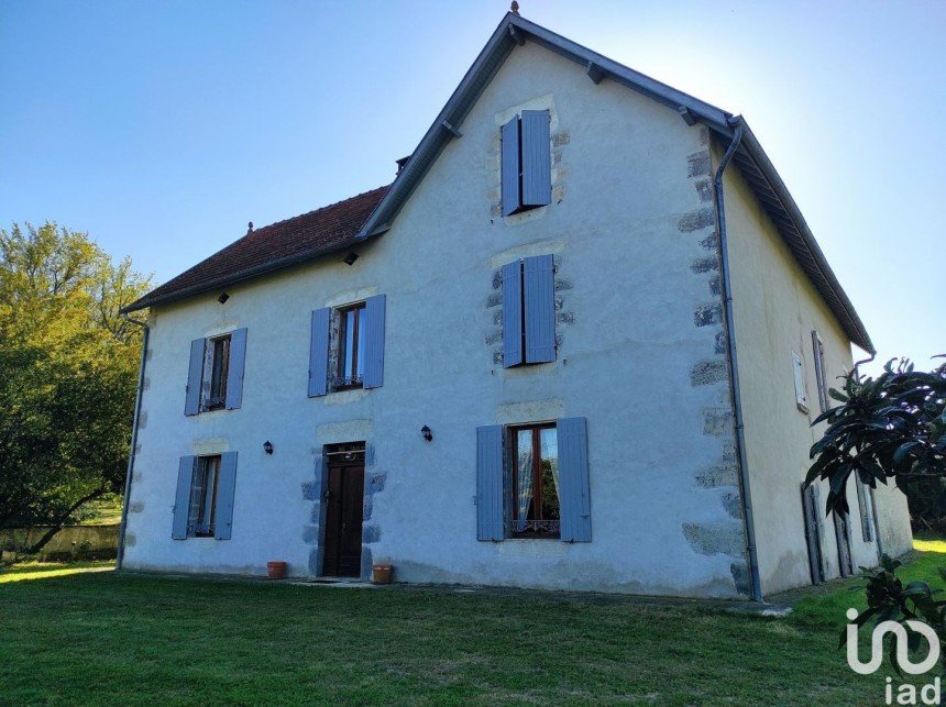 Maison 9 pièces de 366 m² à Casteljaloux (47700)