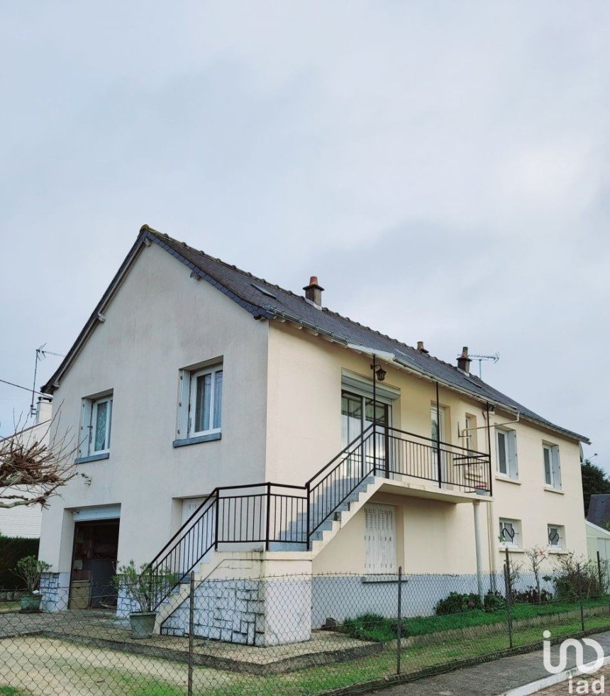House 6 rooms of 115 m² in Tours (37000)