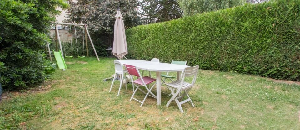 Vente Maison 119m² 7 Pièces à Vélizy-Villacoublay (78140) - Iad France