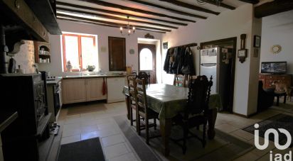 Village house 11 rooms of 192 m² in - (23290)