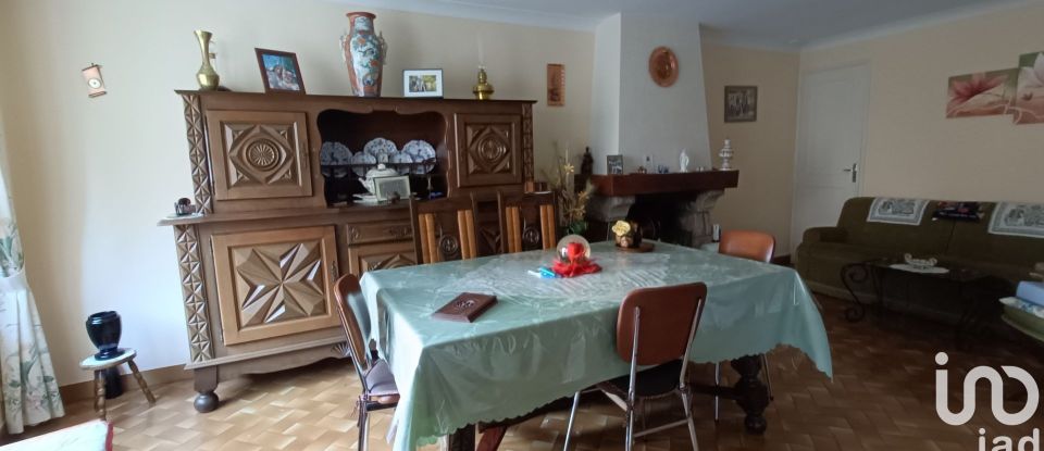 House 6 rooms of 190 m² in Mouzeil (44850)