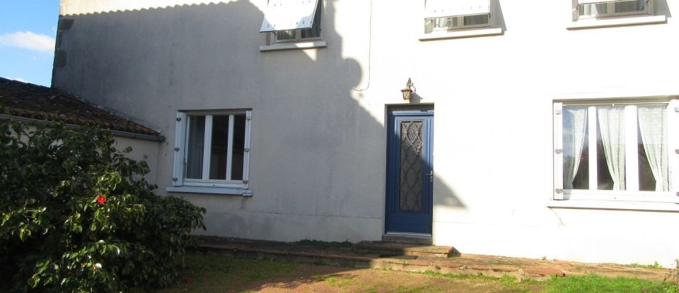 Vente Maison 115m² 5 Pièces à Bressuire (79300) - Iad France