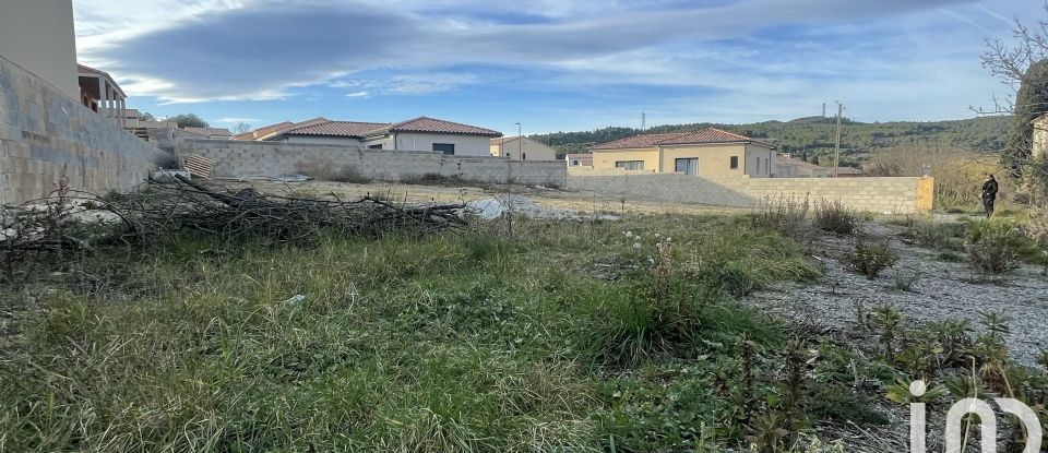 Land of 704 m² in Cruzy (34310)