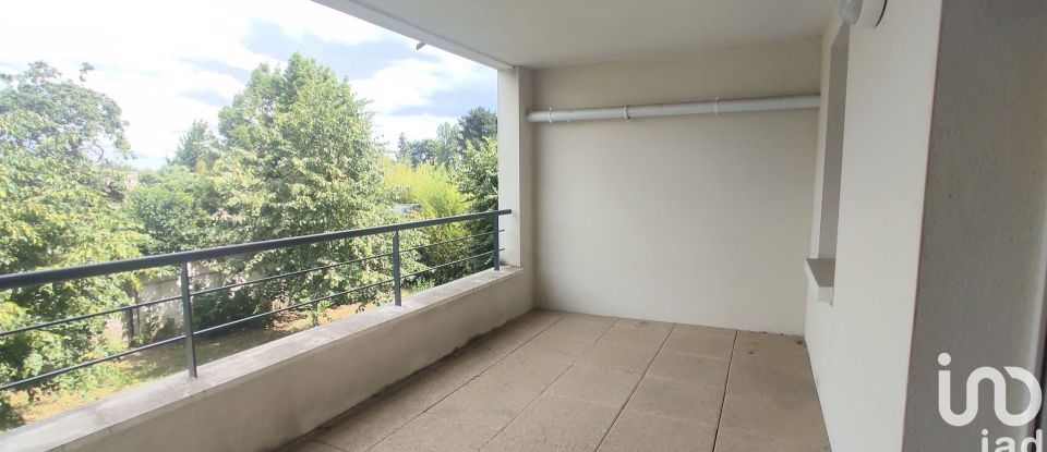 Vente Appartement 55m² 3 Pièces à Bourg-des-Comptes (35890) - Iad France