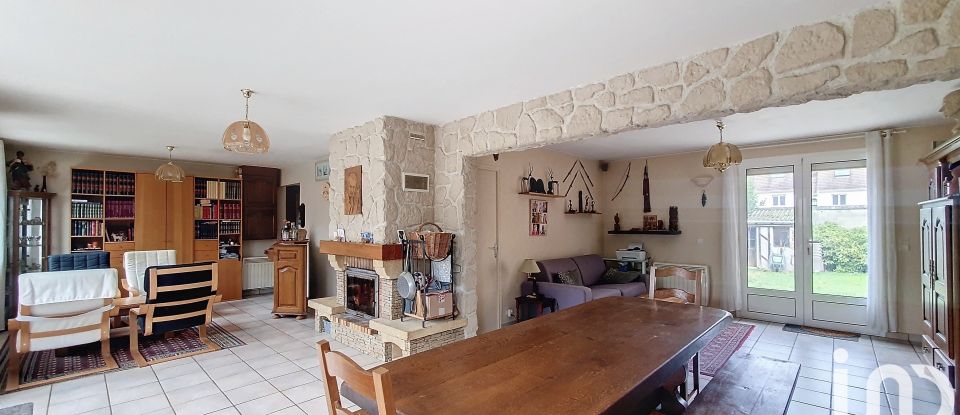 Maison traditionnelle 6 pièces de 200 m² à Pontault-Combault (77340)
