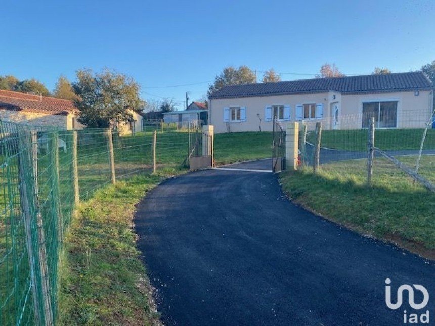 Maison 4 pièces de 145 m² à Larzac (24170)