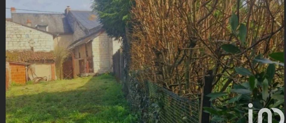 Village house 4 rooms of 97 m² in Saint-Gervais-les-Trois-Clochers (86230)