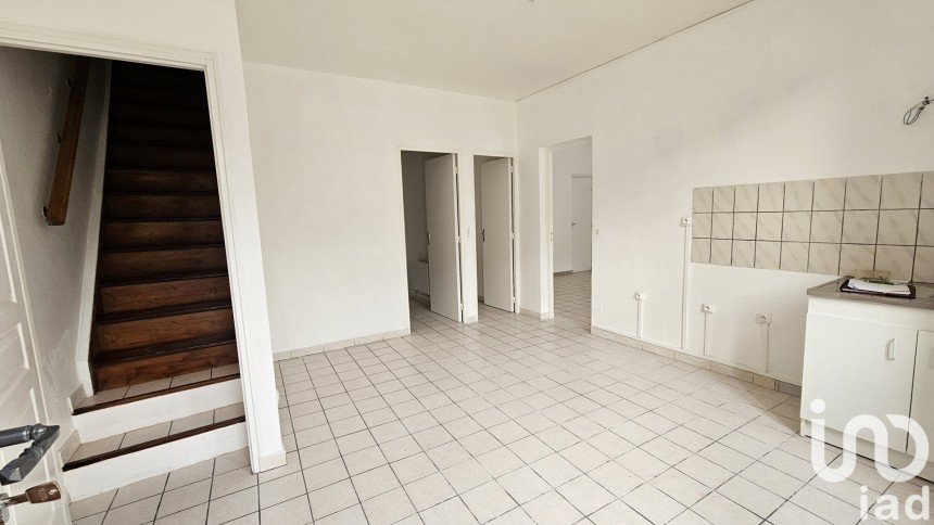 Immeuble de 260 m² à Sainte-Colombe (77650)