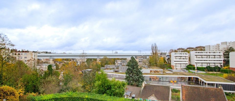 Vente Appartement 76m² 4 Pièces à Saint-Germain-en-Laye (78100) - Iad France