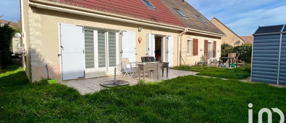 House 5 rooms of 90 m² in Domont (95330)