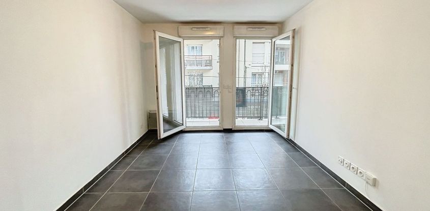 Apartment 3 rooms of 55 m² in Pontault-Combault (77340)