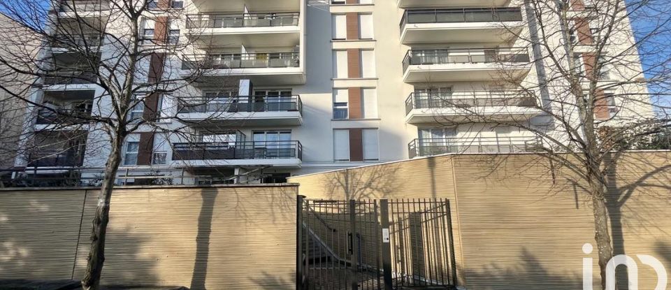 Appartement 2 pièces de 37 m² à Évry (91000)