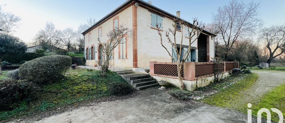 Maison de campagne 6 pièces de 237 m² à Castelmayran (82210)