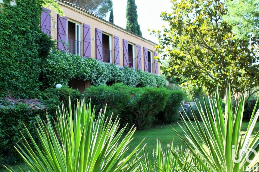 Maison 23 pièces de 550 m² à Grimaud (83310)