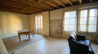 Maison 2 pièces de 50 m² à Availles-Limouzine (86460)