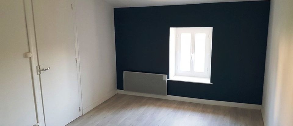 Maison 5 pièces de 116 m² à Lezay (79120)