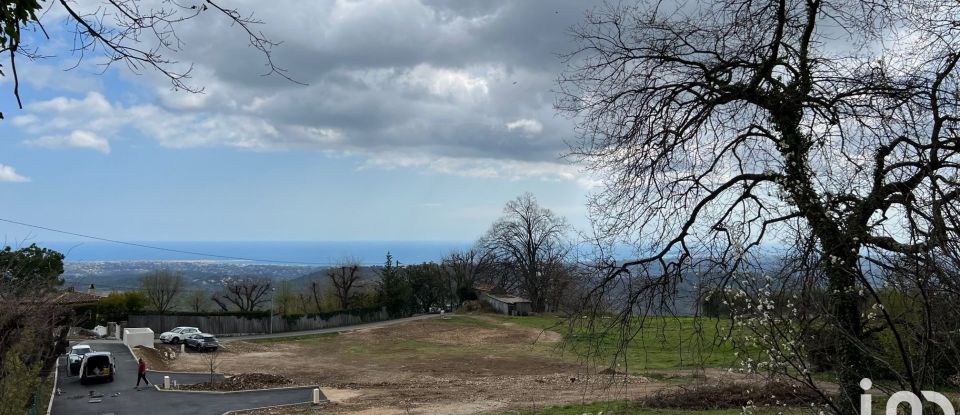 Terrain de 1 250 m² à Tourrettes-sur-Loup (06140)