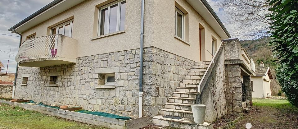 Maison traditionnelle 7 pièces de 171 m² à Villevocance (07690)