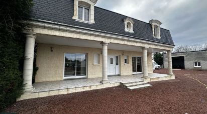 Maison 6 pièces de 220 m² à Saumur (49400)