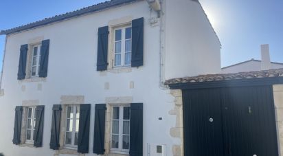 House 7 rooms of 180 m² in Le Bois-Plage-en-Ré (17580)