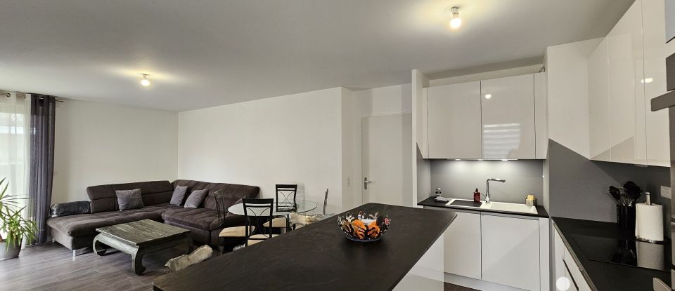 Appartement 4 pièces de 83 m² à Pontault-Combault (77340)