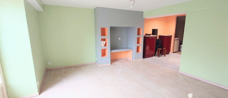 Town house 5 rooms of 122 m² in Le Dorat (87210)