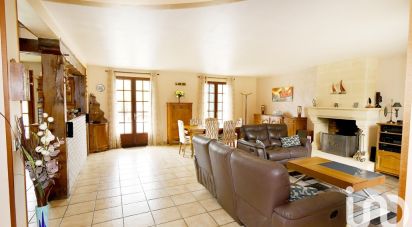 Traditional house 7 rooms of 168 m² in Evry-Courcouronnes (91000)