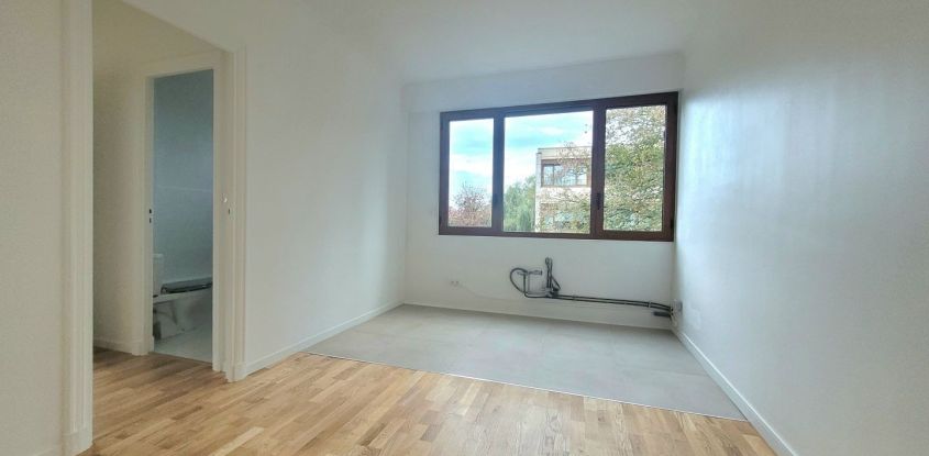 Apartment 5 rooms of 101 m² in - (78870)