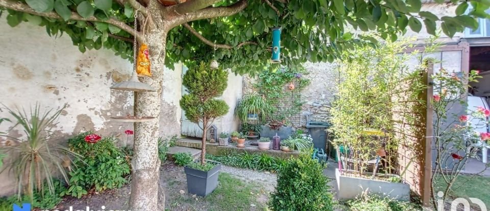 House 5 rooms of 89 m² in La Ville-aux-Dames (37700)